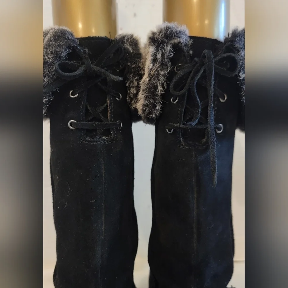 KHOMBU BLACK SUEDE LEATHER MID CALF BOOTS WITH FAUX FUR TRIM (sz‎ 4)
